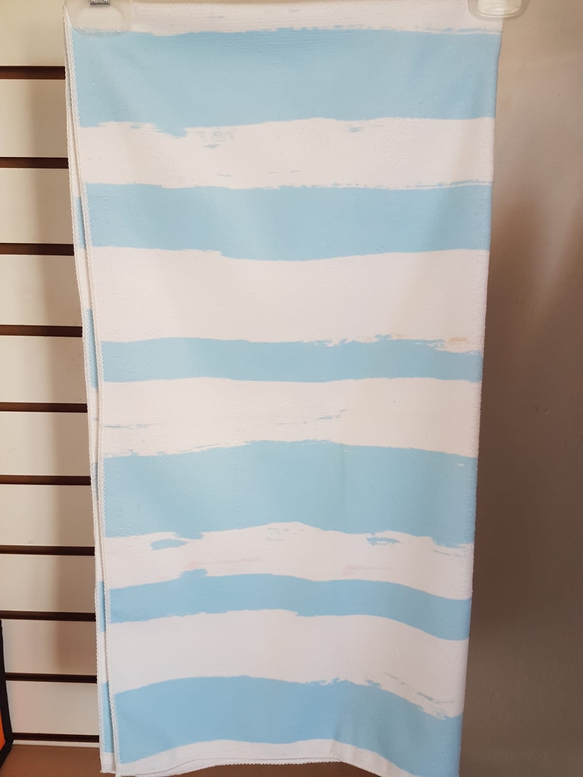 TOALLA DE PLAYA AZUL CIELO